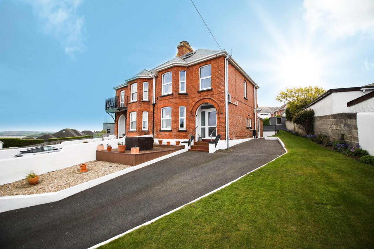 Bed & Breakfast No 10 Treverbyn Road
