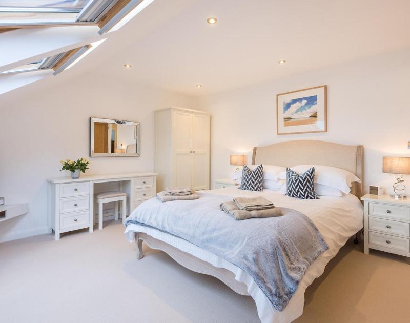 Upper Deck Apartment
