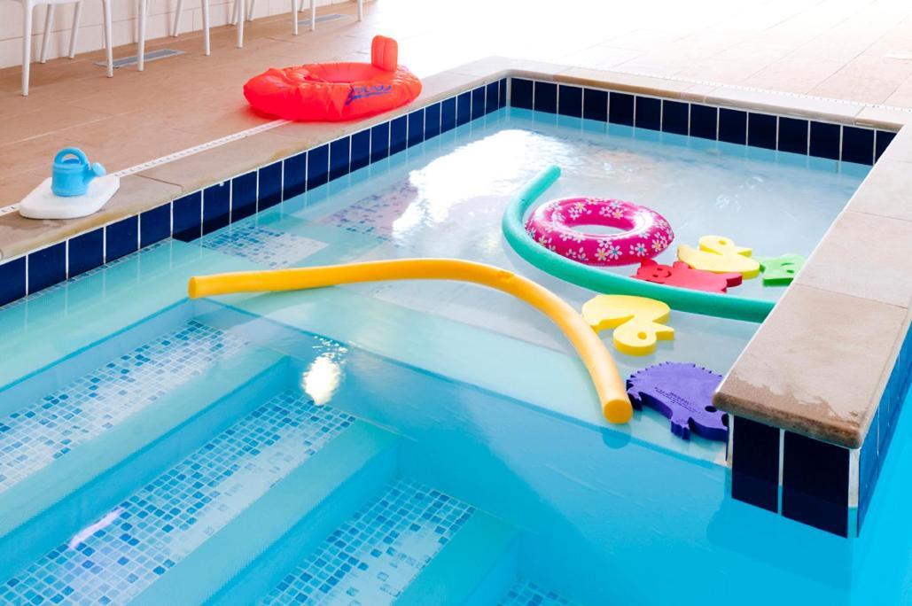 Puffin Hot Tub Lodge, 4 Bedrooms Resort, Pool,gym,bar Resort Padstow