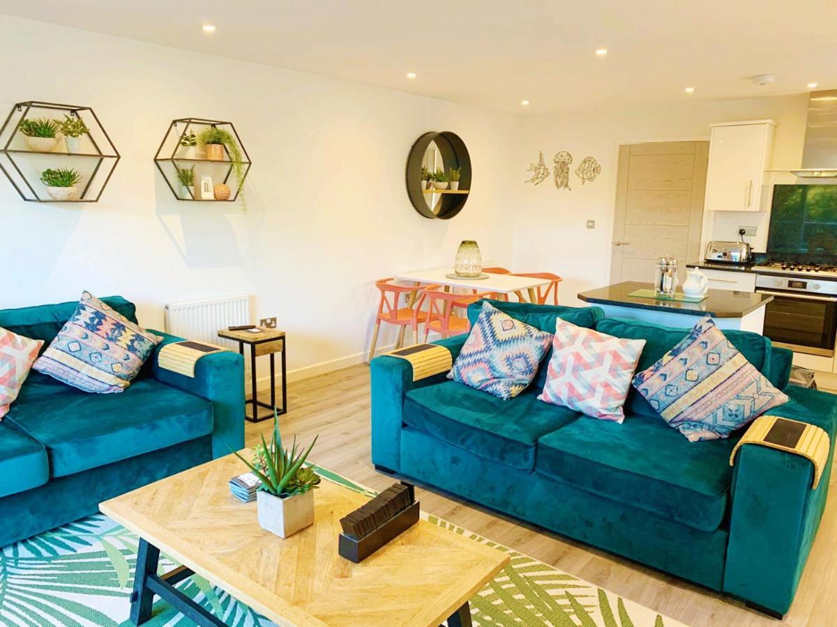 Holiday home Waveside-waterside With Hot Tubresort Poolgym Padstow