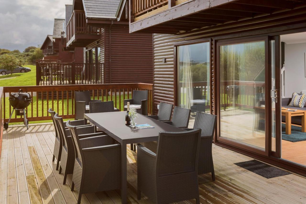 Puffin Hot Tub Lodge, 4 Bedrooms Resort, Pool,gym,bar Resort *