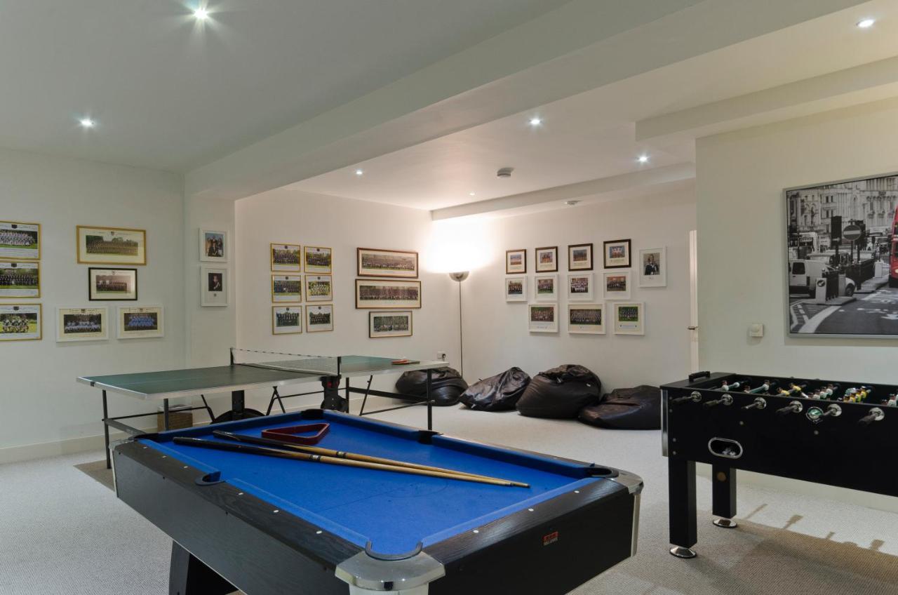 Rock-4 Medrose Holiday home