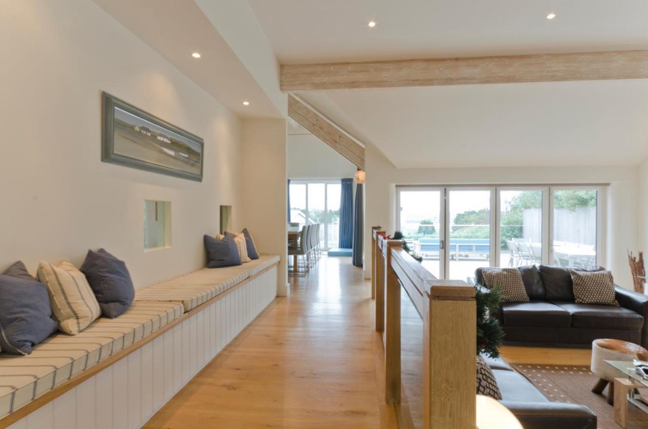 Rock-4 Medrose Holiday home *