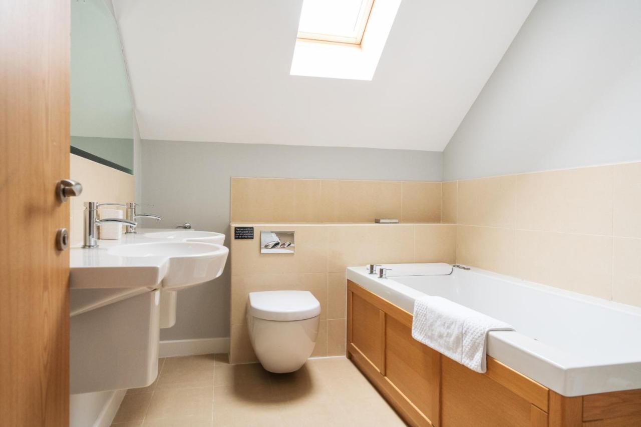 Waters Edge On Retallack Resort- Private Hot Tub * Padstow