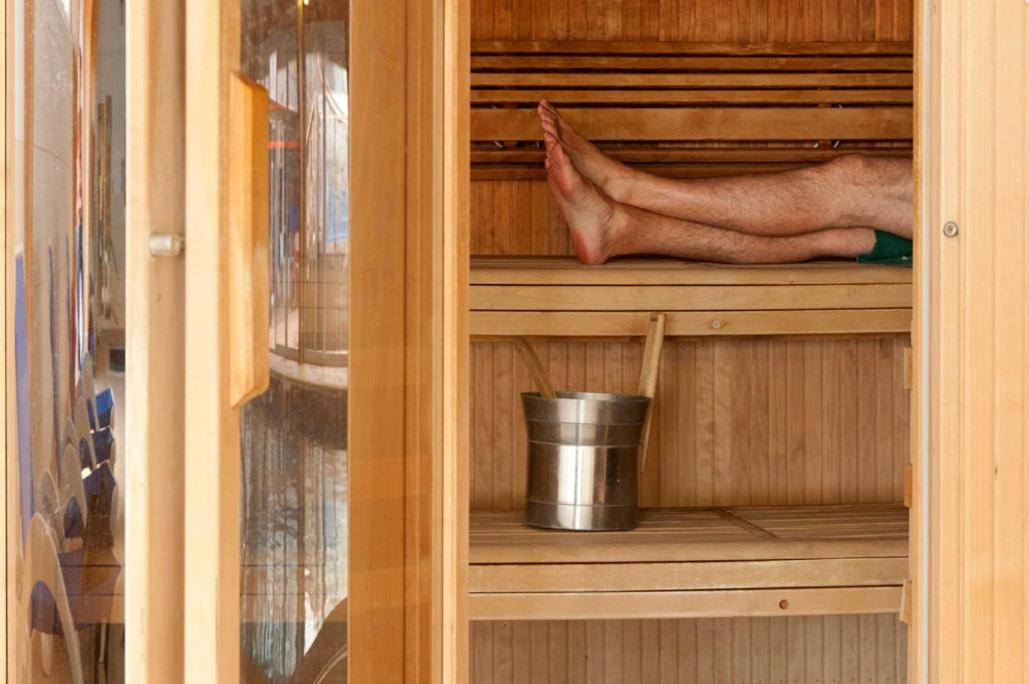 Holiday home Lakeside House On Retallack With Hot Tub 110