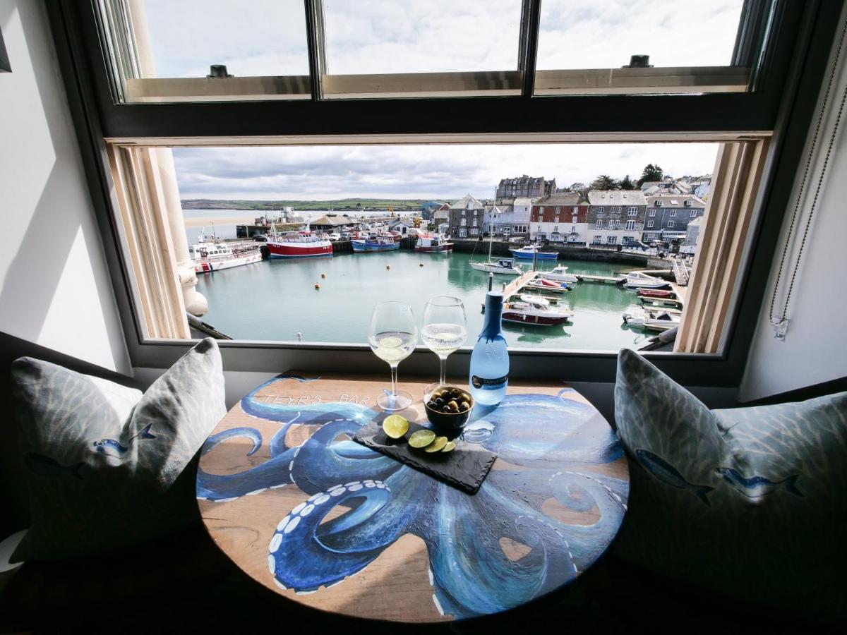 Apartment Escapes - Teyr Luxury Penthouse *