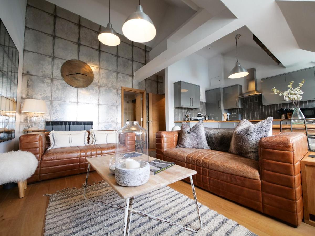Escapes - Teyr Luxury Penthouse