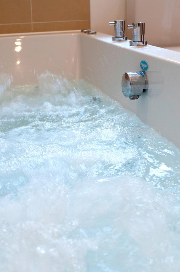 Pointbreak Sleeps 12 With Hot Tub-great Celebration House-dog Friendly *