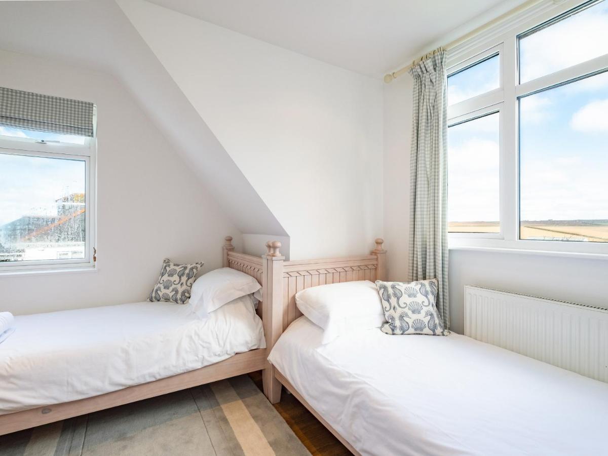 Dolphin's Barn Holiday home
