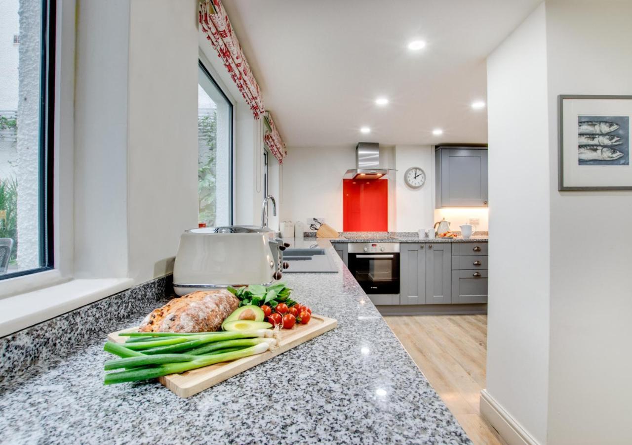 Sandpiper Apartment *