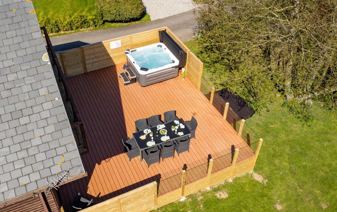 Puffin Hot Tub Lodge, 4 Bedrooms Resort, Pool,gym,bar Resort *