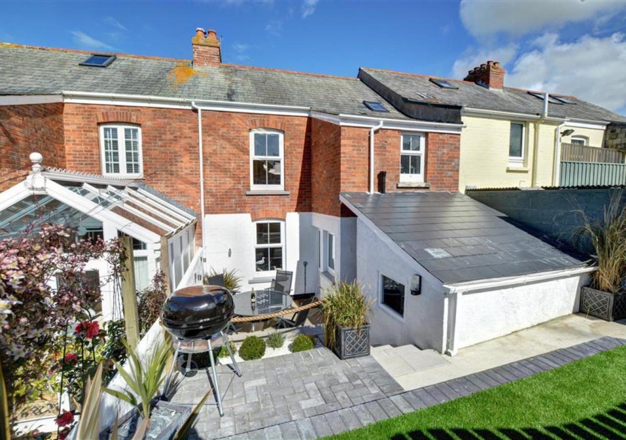 Holiday home Samphire House *