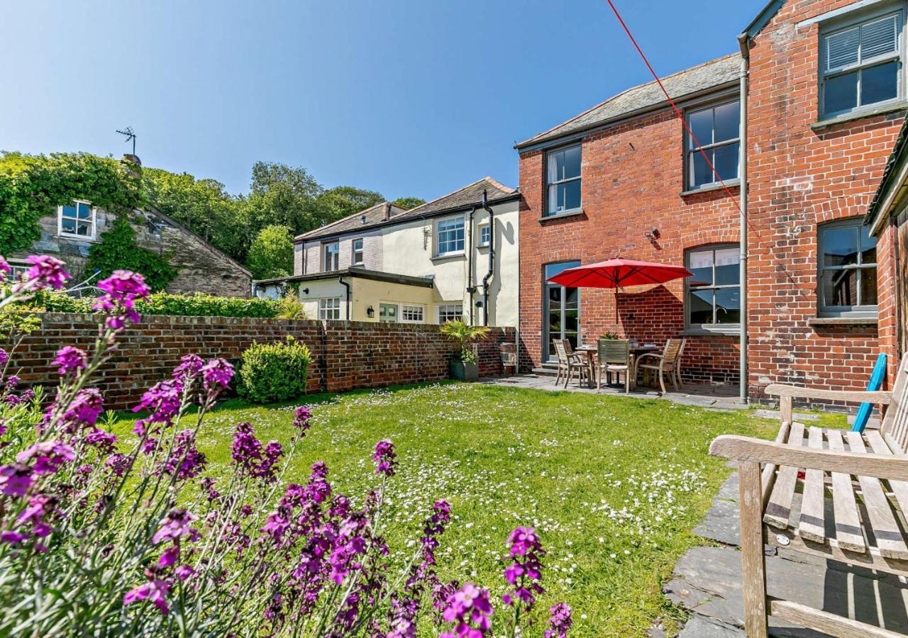 Alexandra House * Padstow