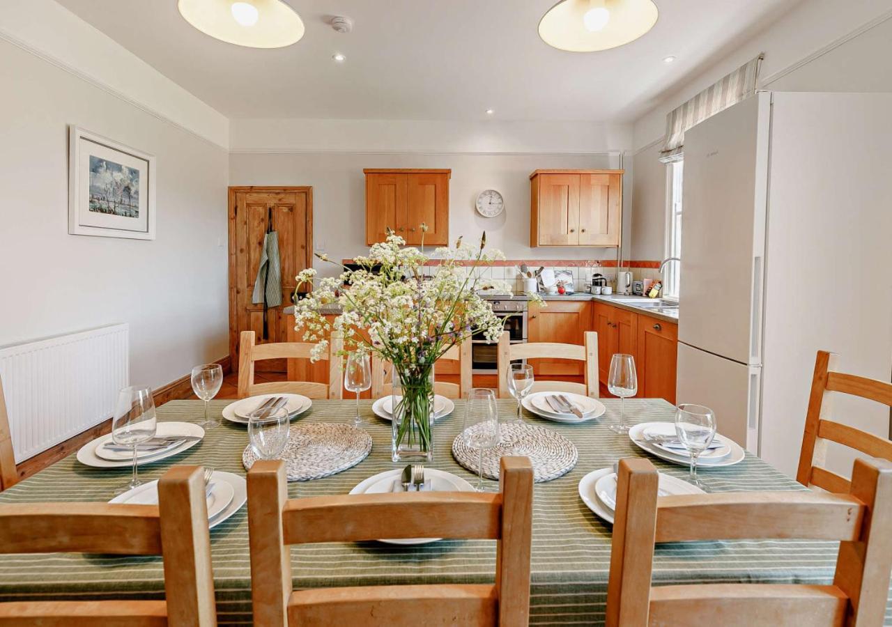 Holiday home Alexandra House