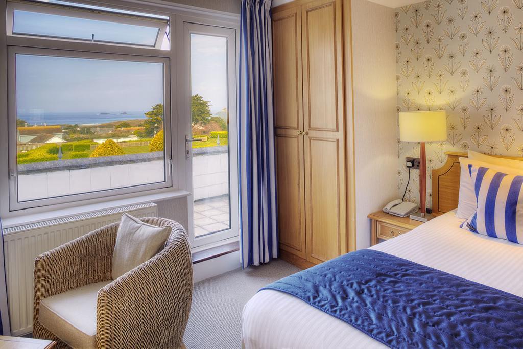 Treglos 4*