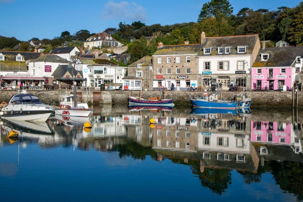 Homestay Trethvor House Ensuite Double With Free Parking In Quiet Residential Area