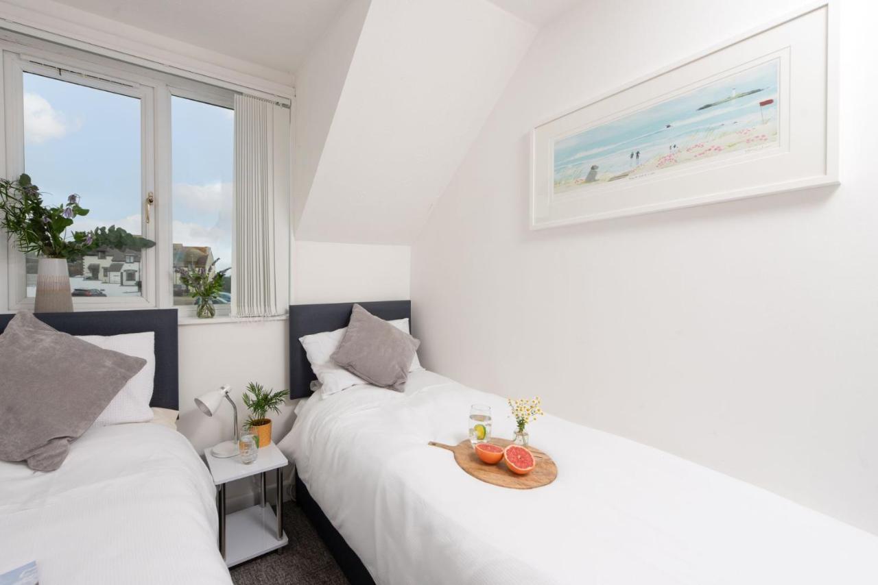 Sunshine Cottage, *