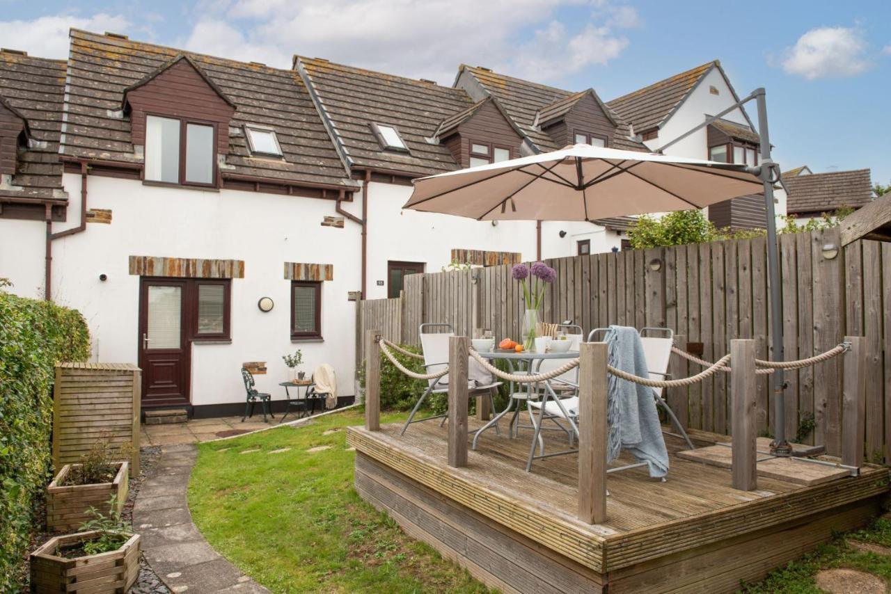 Sunshine Cottage, *