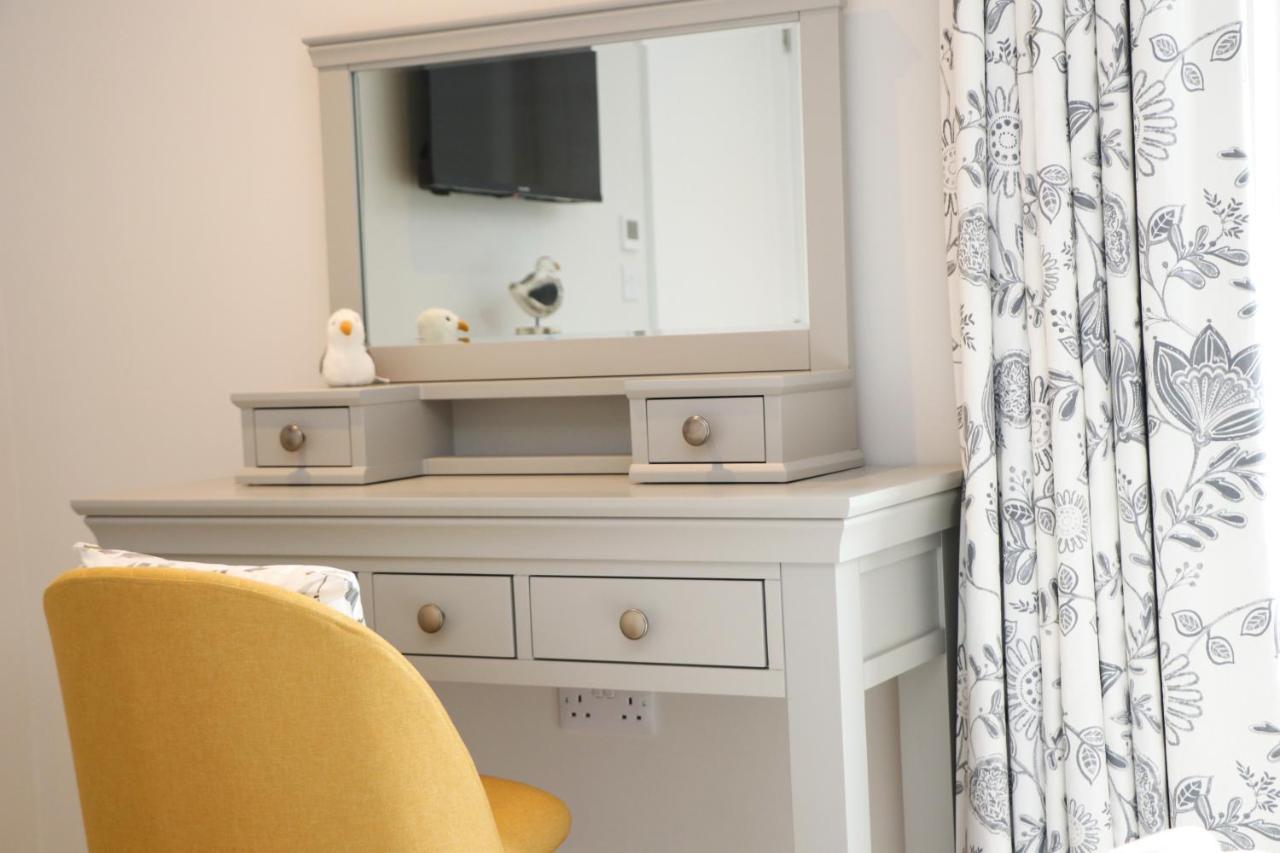 Stylish Estuary View Apartment *