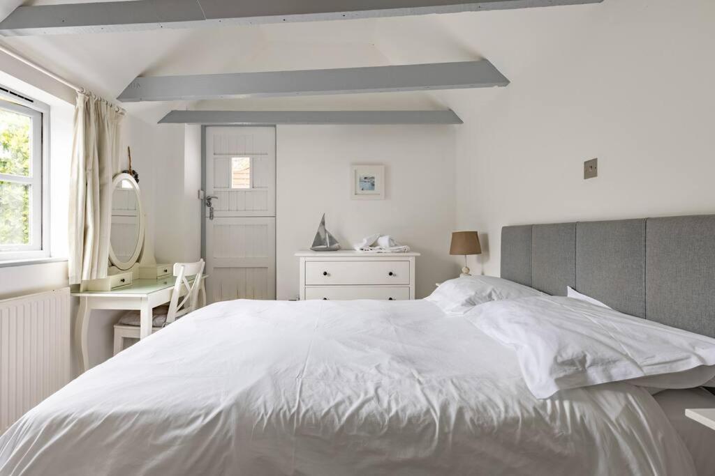 Holiday home Stunning Cosy In Old Town Sleeps 4 *
