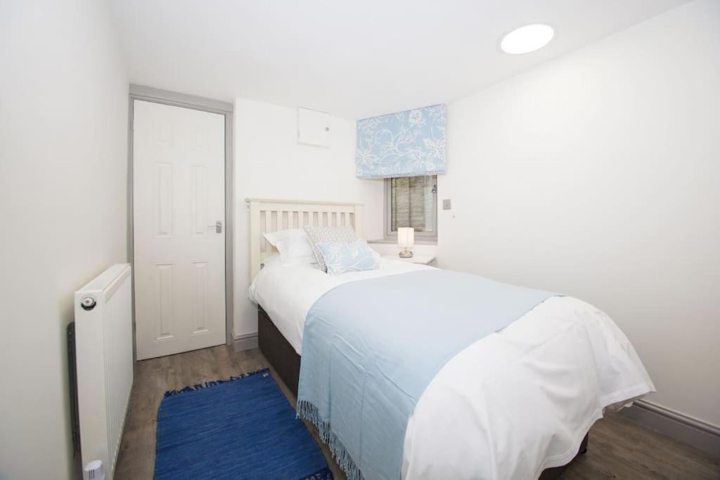 Stunning Cosy In Old Town Sleeps 4