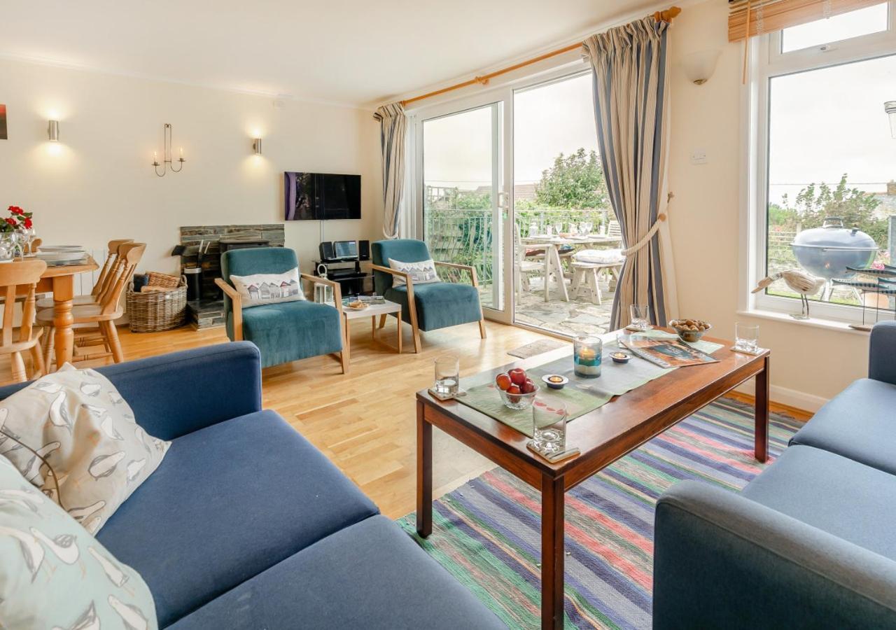 Holiday home Curlews Trevone