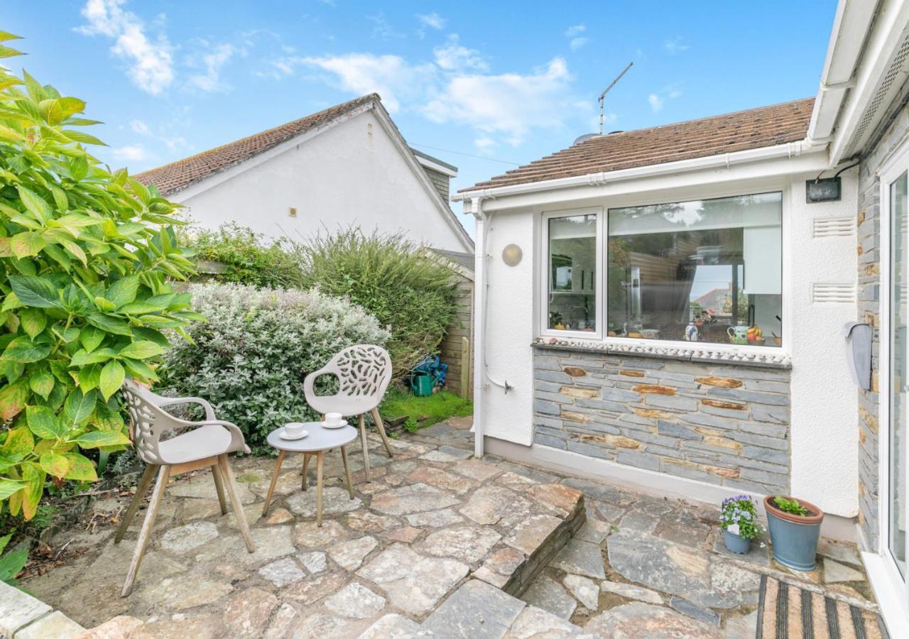Holiday home Curlews Trevone *