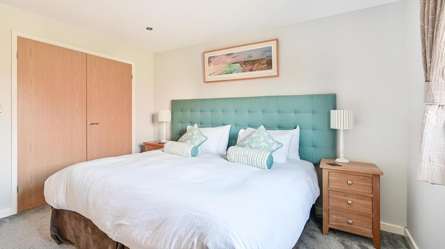 Swallow With Hot Tub, Dogs Welcome Sleeps 8, Great Facilities Resort Padstow
