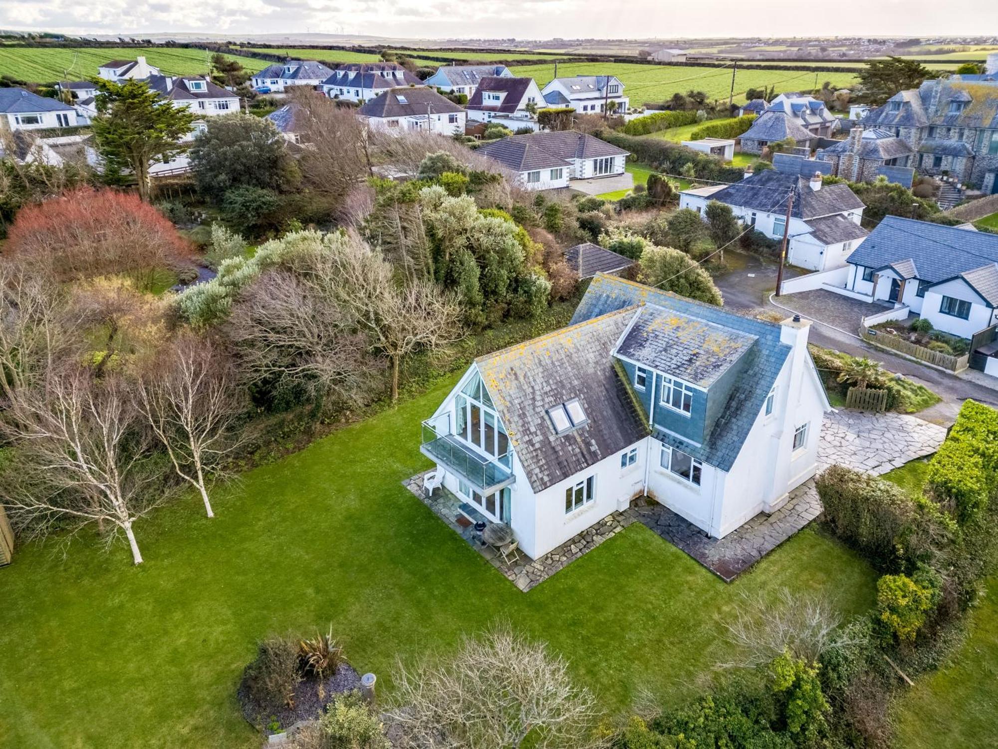 Dolphin's Barn * Padstow