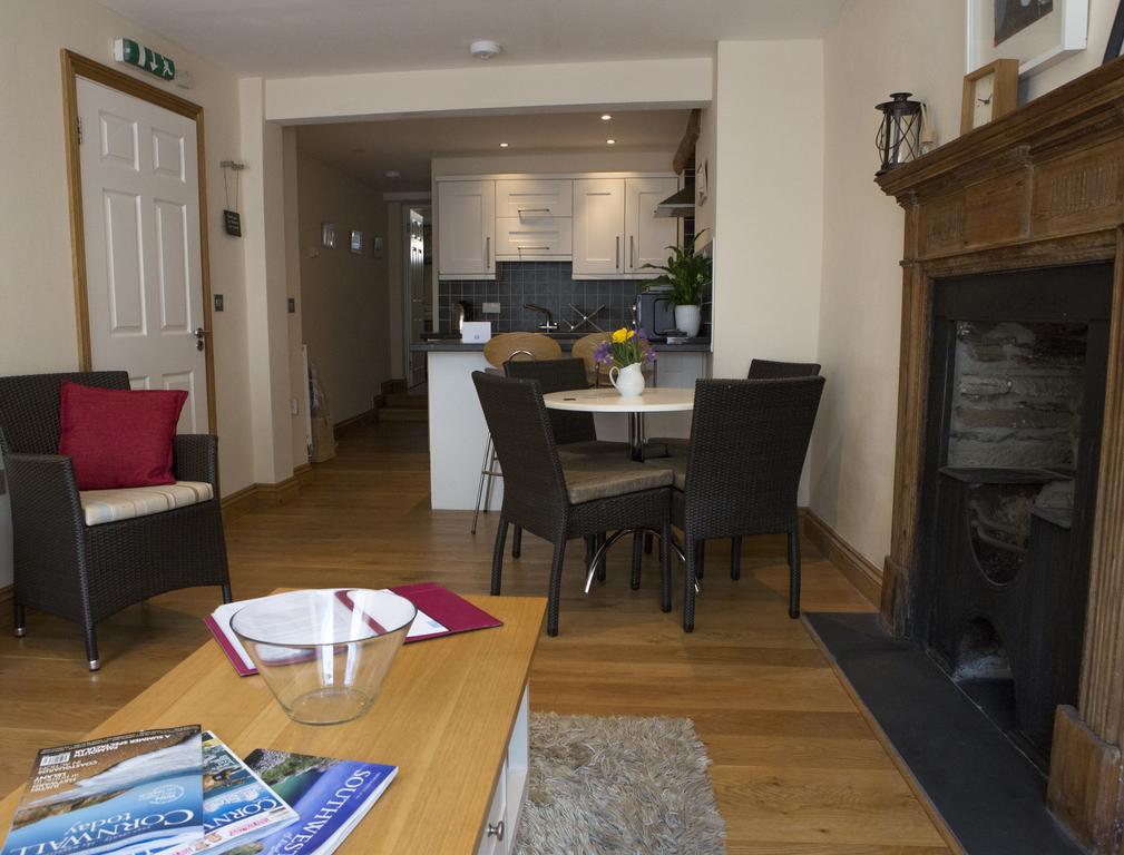 Apartment Breaks - Cottages &