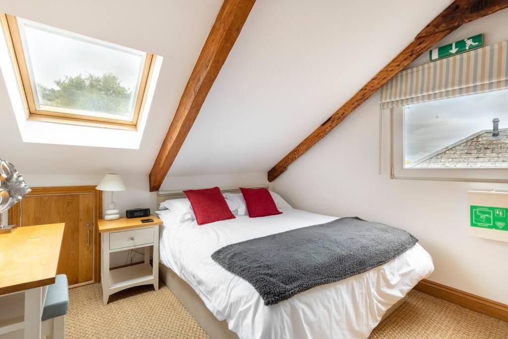 Duke House - Floor - 1 Bedroom With Hot Tub *