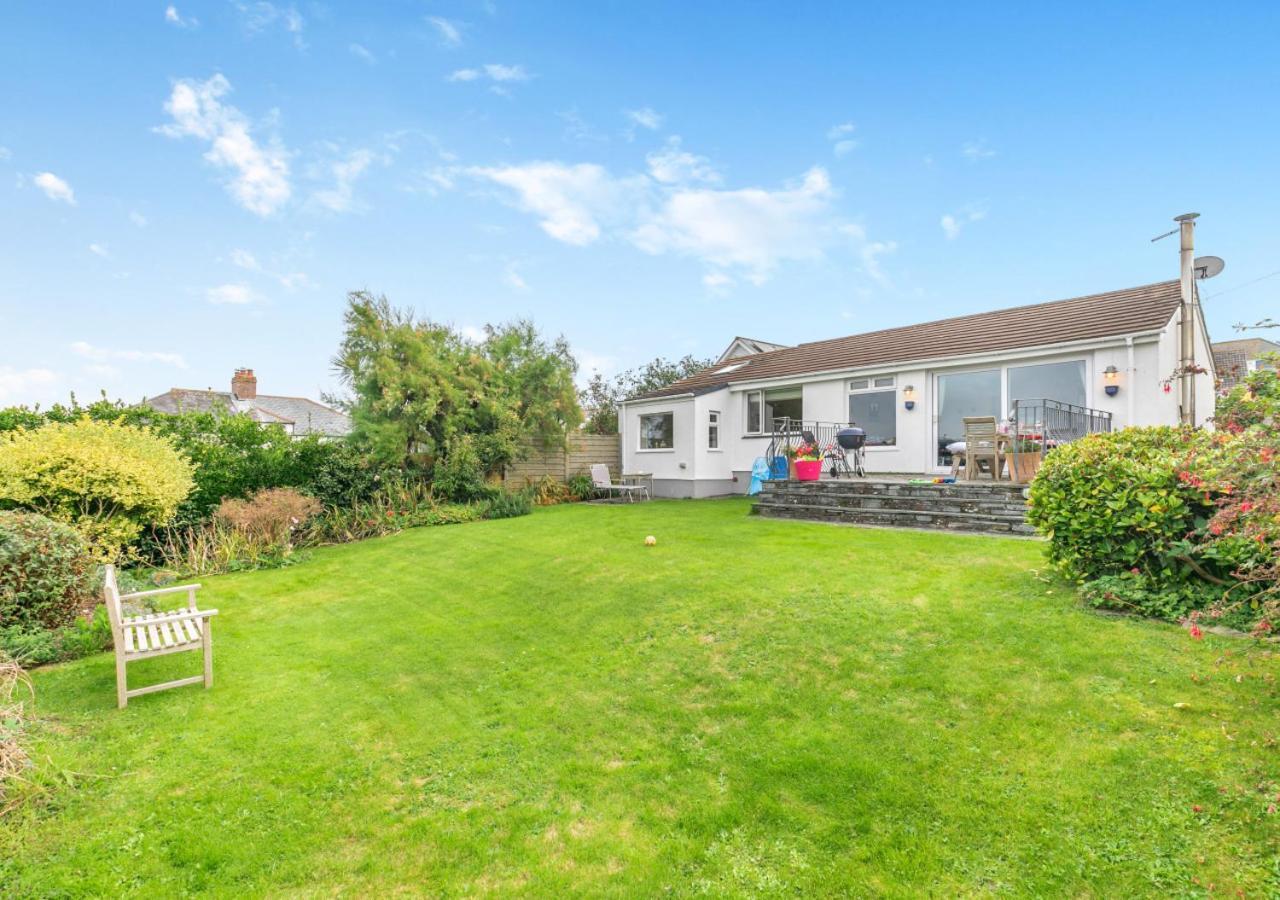 Holiday home Curlews Trevone *