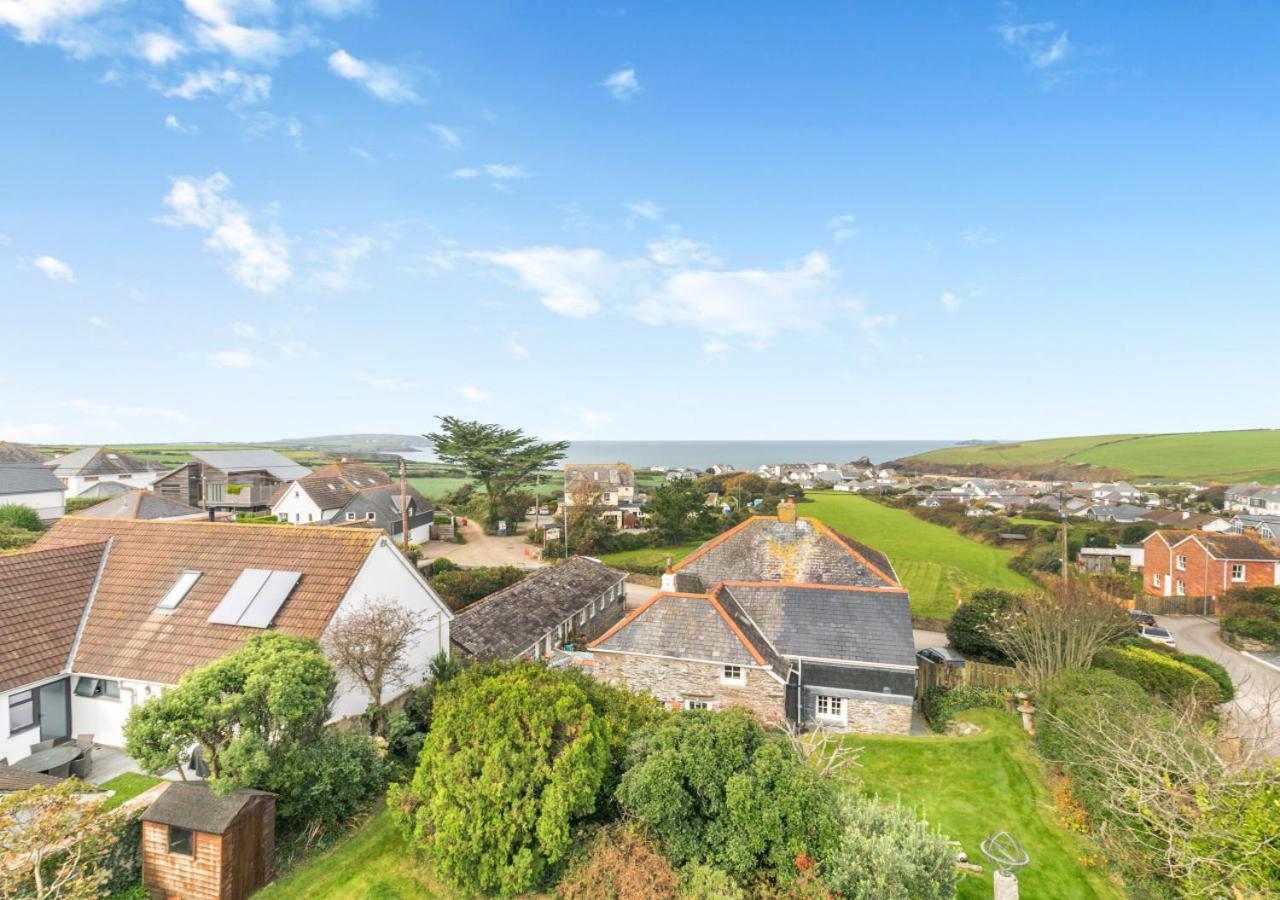 Curlews Trevone Holiday home *