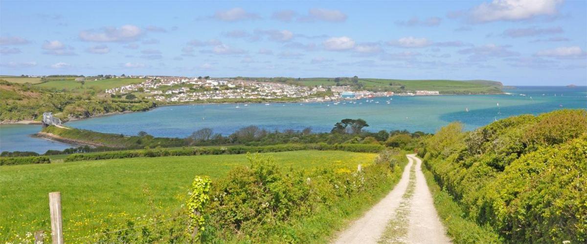 Old Round House With Hot Tub * Padstow
