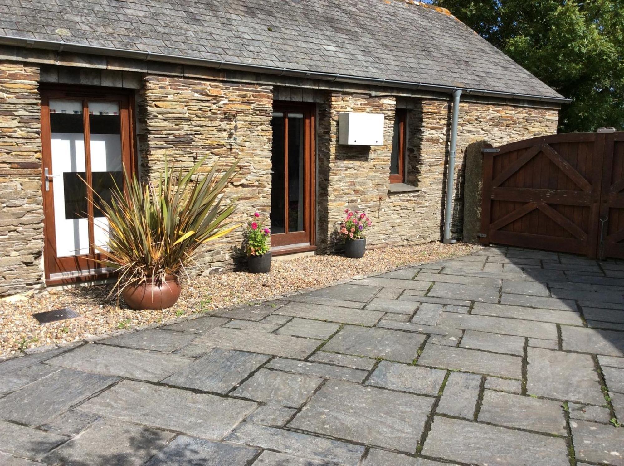 Re-imagined Stone Barns In The Country Near The Coast Farm stay *