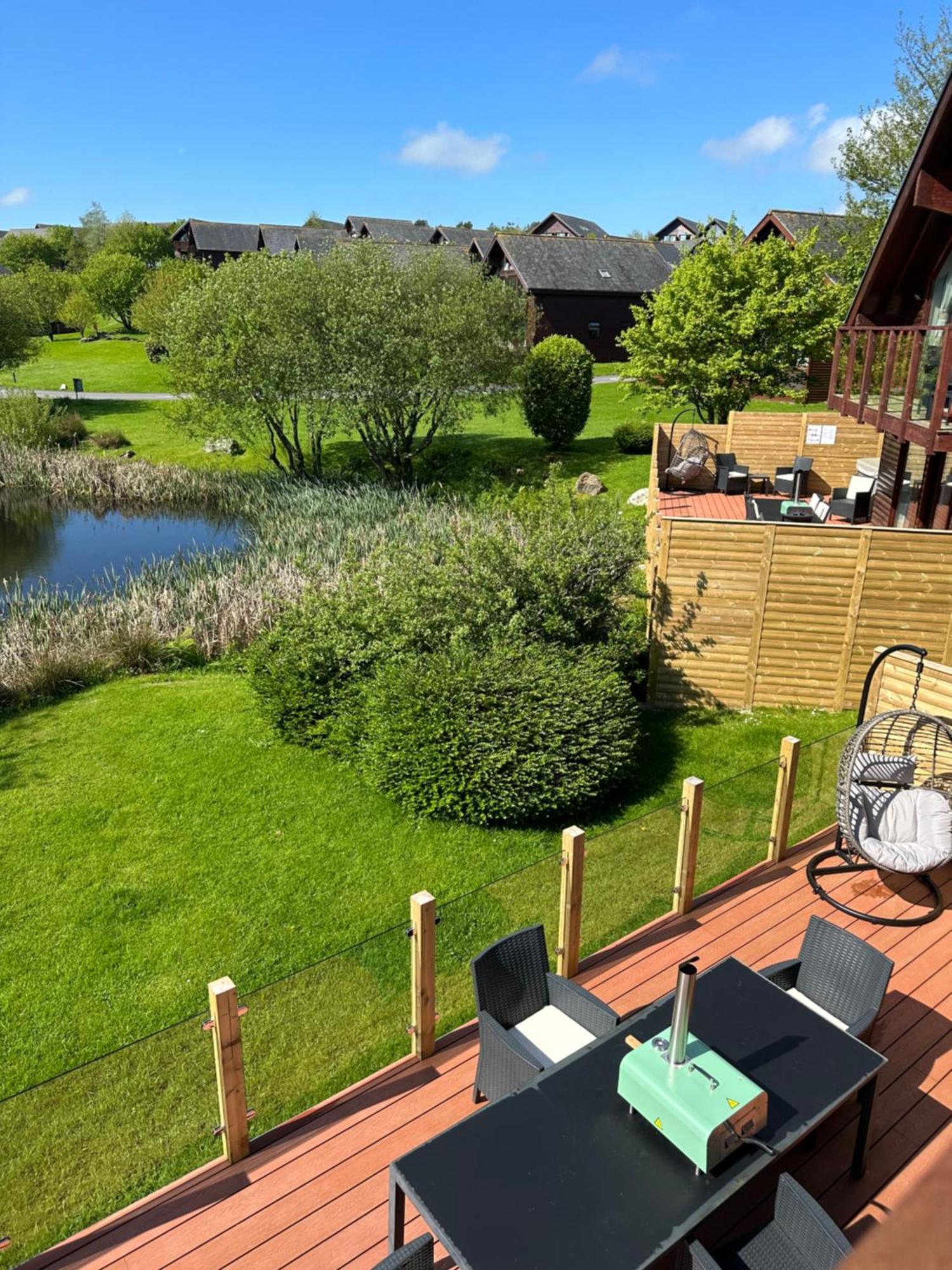 Swallow With Hot Tub, Dogs Welcome Sleeps 8, Great Facilities Resort Padstow