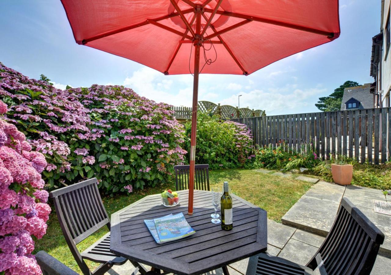 Mena-gwins Padstow