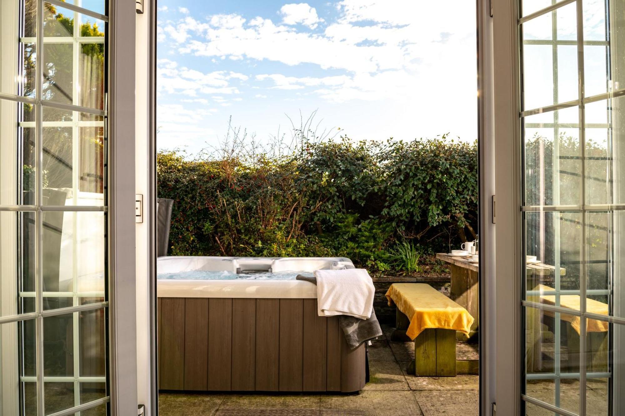 Badgers Way - With Hot Tub Holiday home *