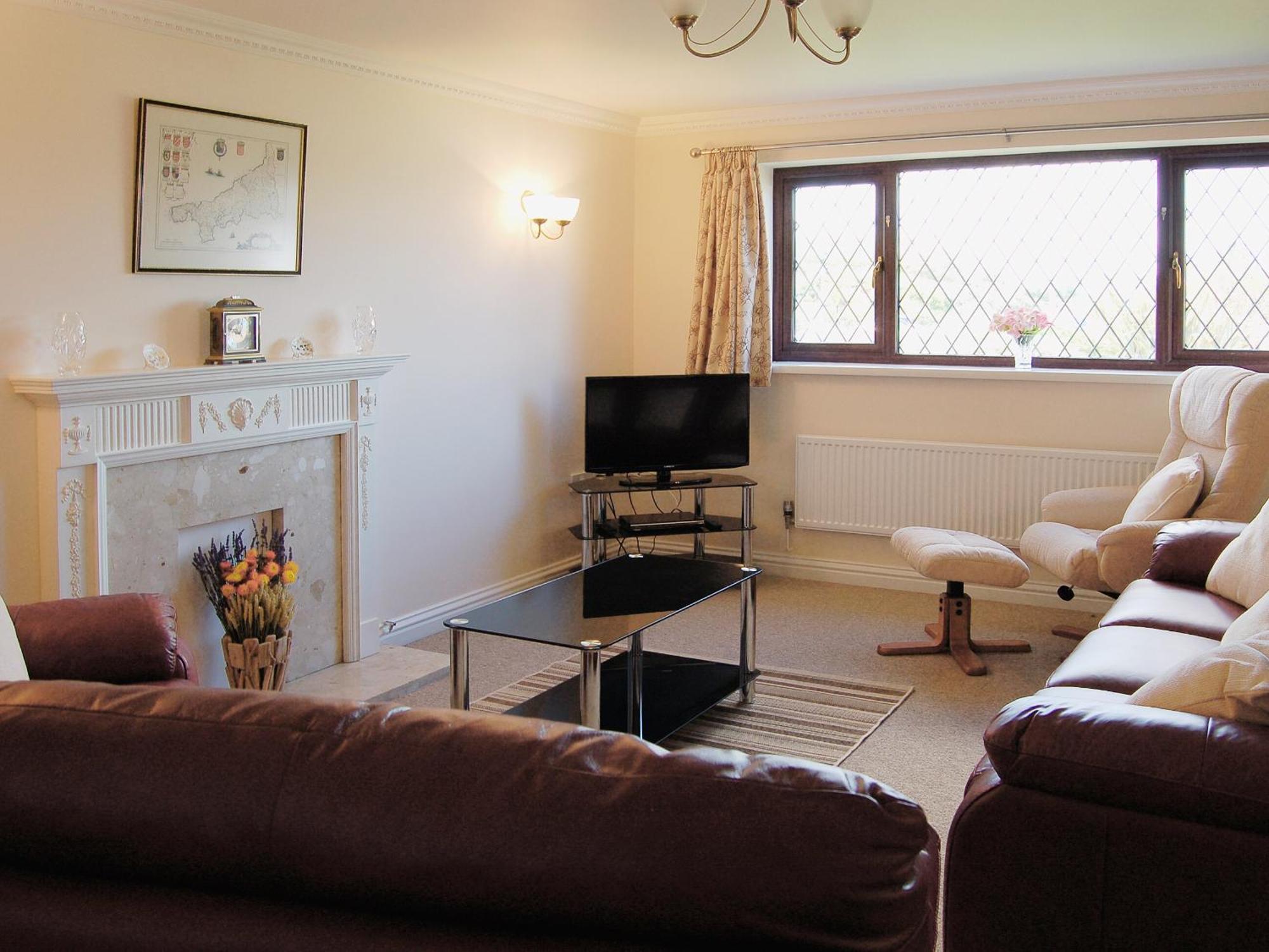 Holiday home Sea Whispers Padstow