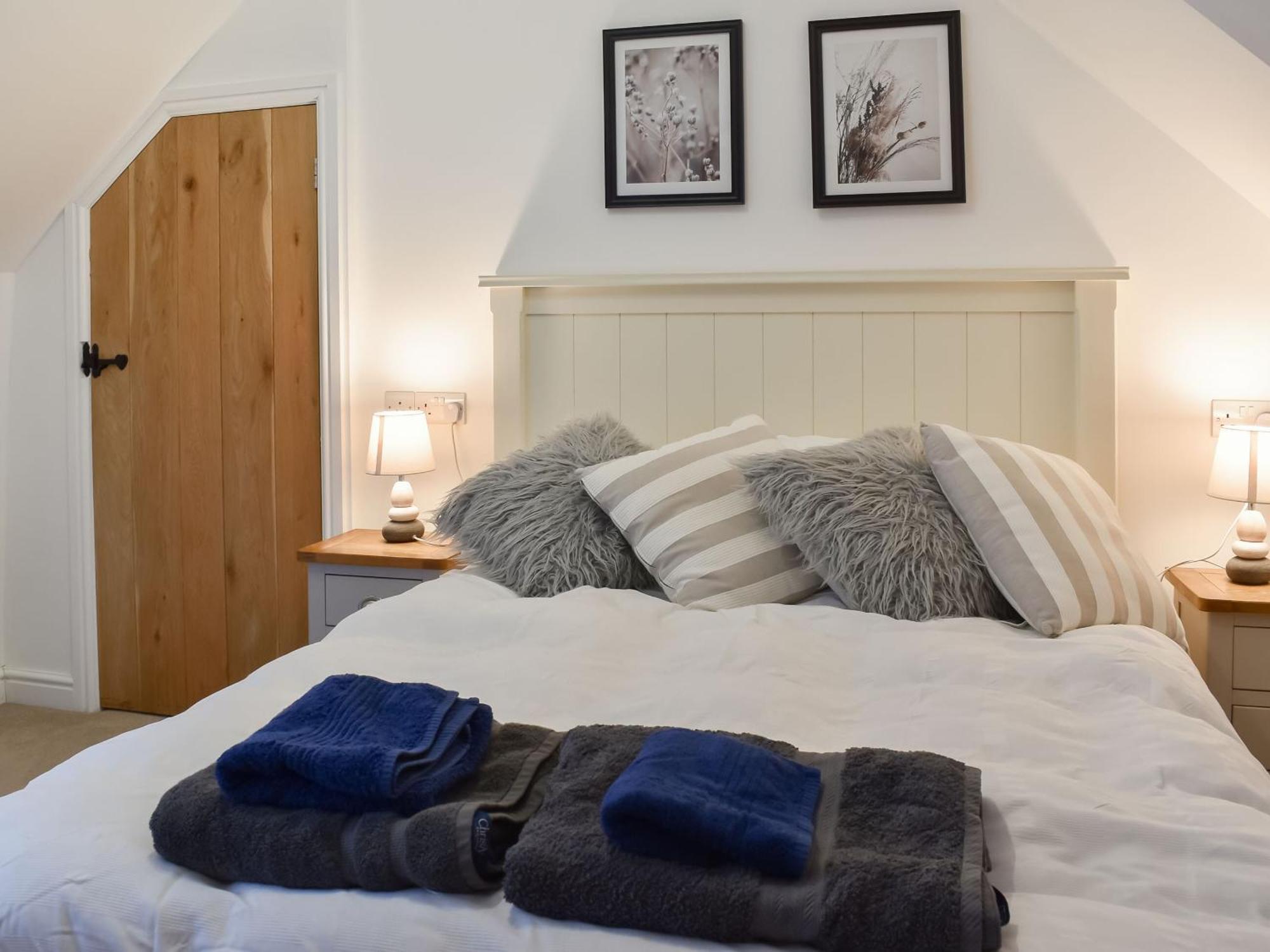 Stones Throw Padstow