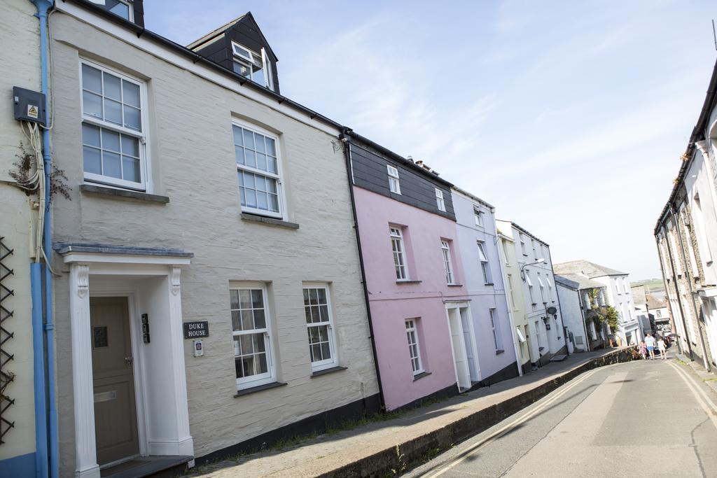 Breaks - Cottages & Apartment *