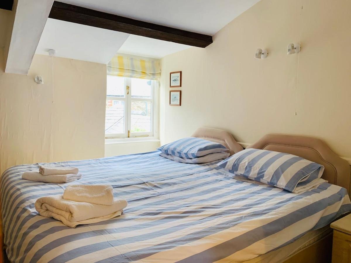 Maypole - No 12 Broad Street Apartment *