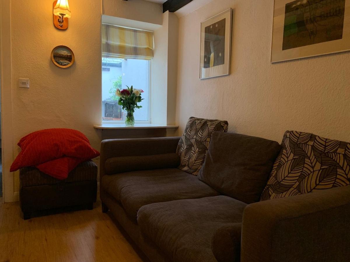 Maypole - No 12 Broad Street Apartment *