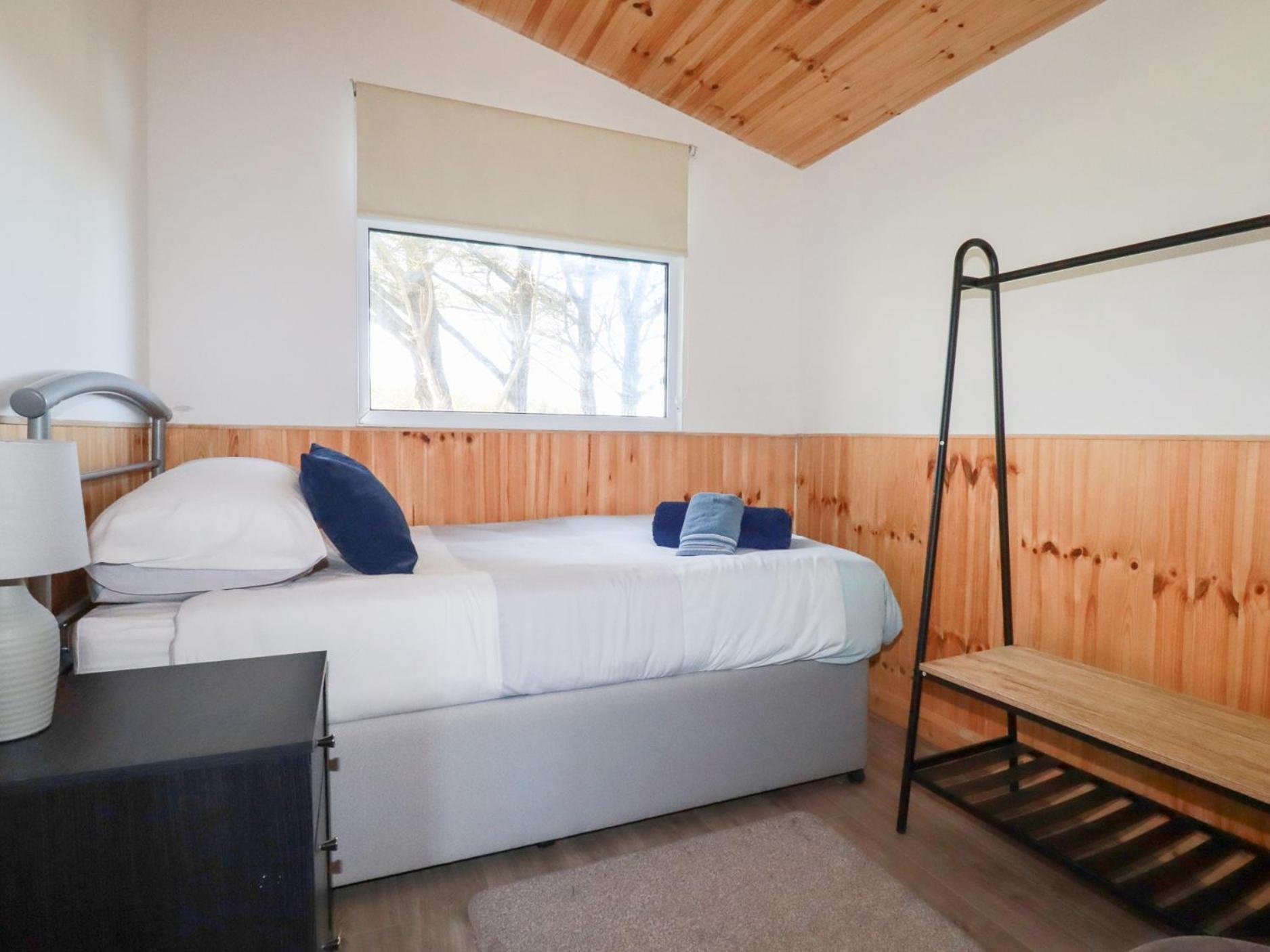 194 Atlantic Bays * Padstow