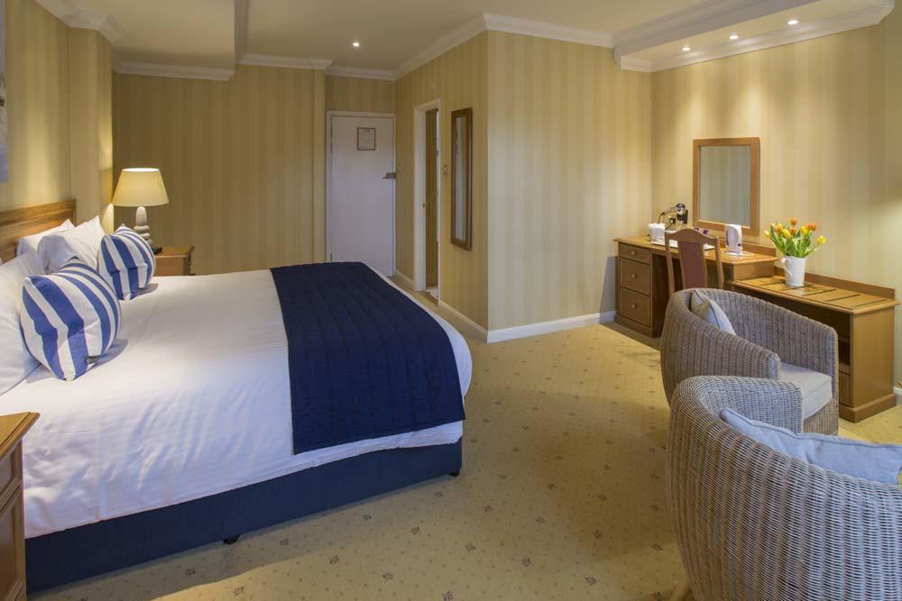 Treglos Hotel