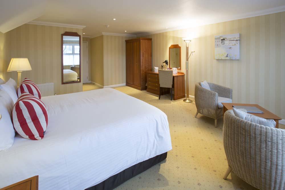 Treglos 4*