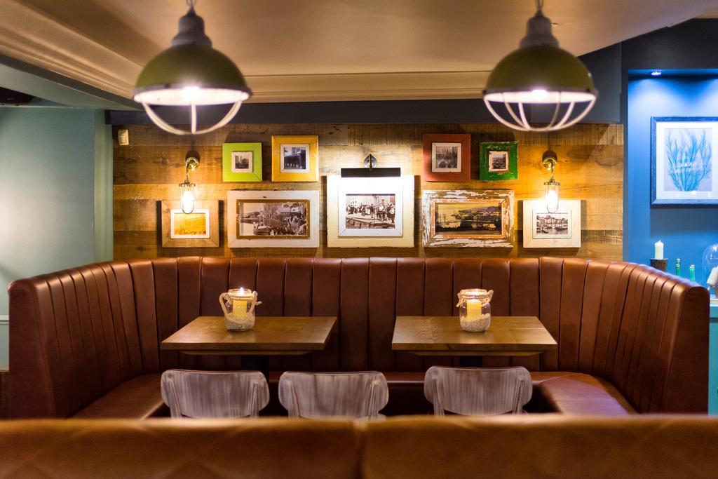 The Old Custom House 4*