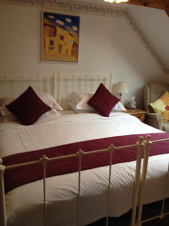 Bed & Breakfast Althea Library