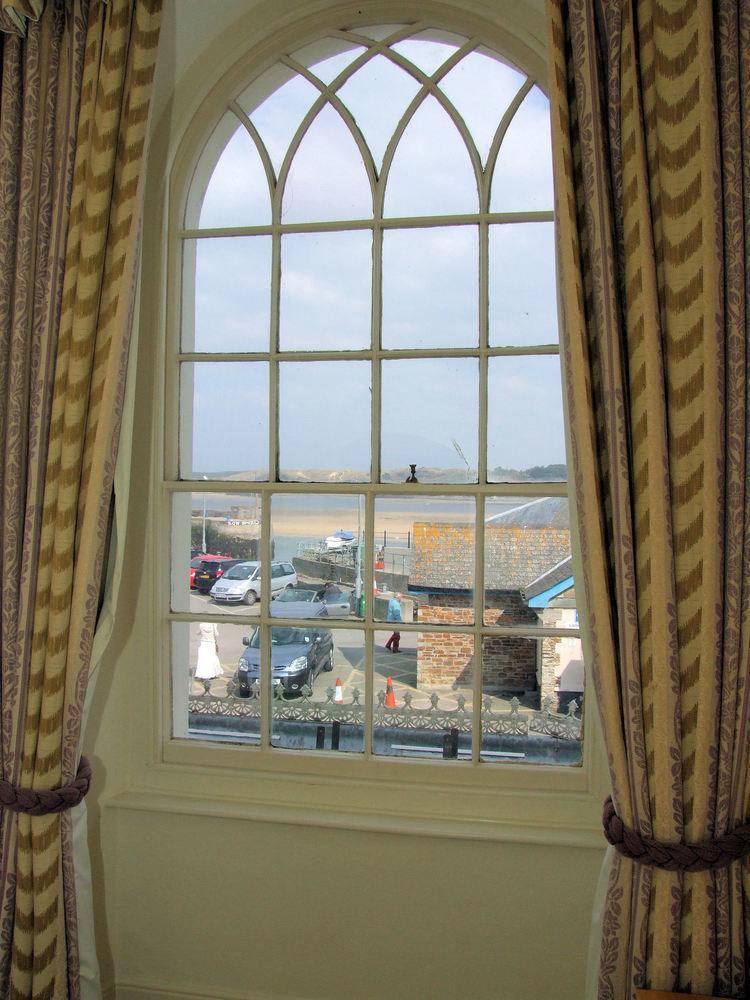 The Old Custom House Hotel