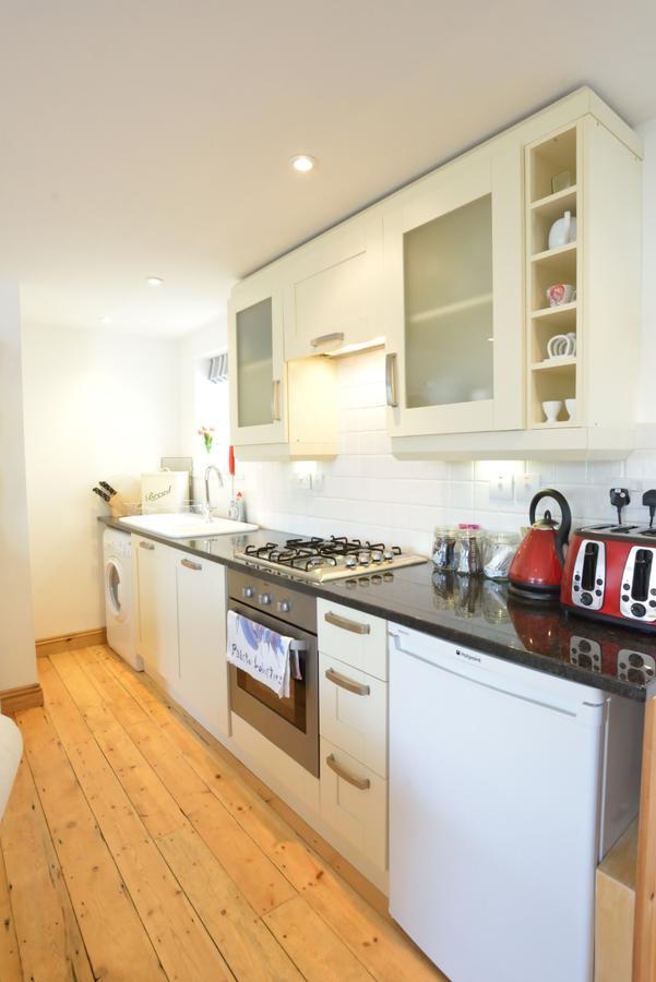 Holiday home Inglenook With Parking